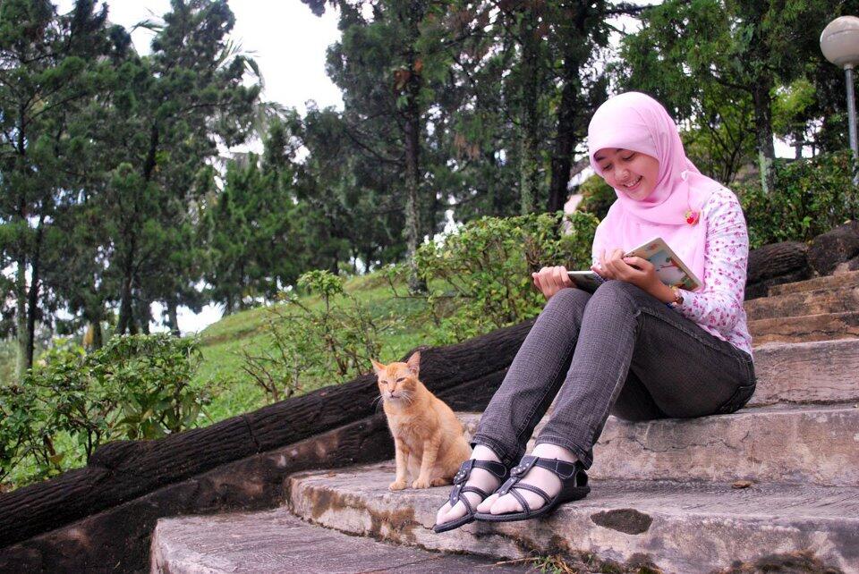 11 Tipe Cewek Ketika Dilihat dari Caranya Memakai Hijab, Kamu yang Mana?