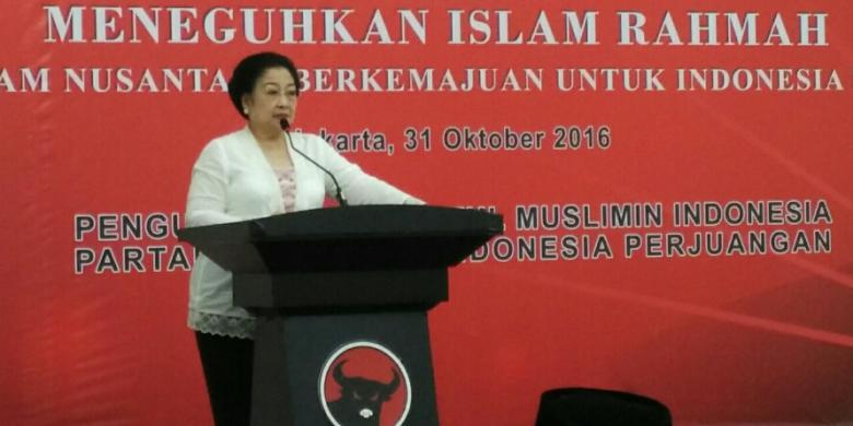 Megawati: Pak Ahok Kenapa Enggak Boleh Jadi Gubernur?