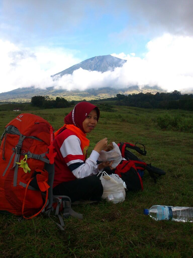 UDAH TAU HAMIL MALAH NAIK GUNUNG , INI JADINYA