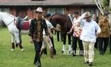 In Picture: Ketika Jokowi Naik Kuda Milik Prabowo