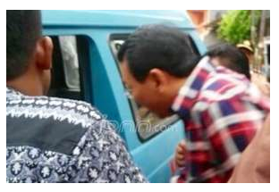 Dikejar Warga, Ahok Dilarikan ke Polsek Kebon Jeruk