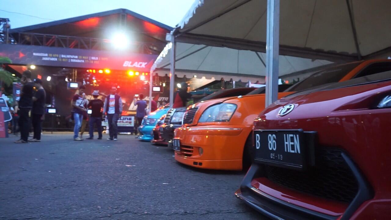 FR BlackAuto Battle Tangerang : Modifikasi Paling Keren Se Indonesia Ada Di Sini