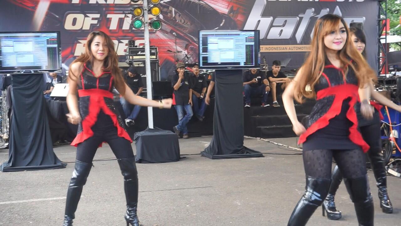 FR BlackAuto Battle Tangerang : Modifikasi Paling Keren Se Indonesia Ada Di Sini