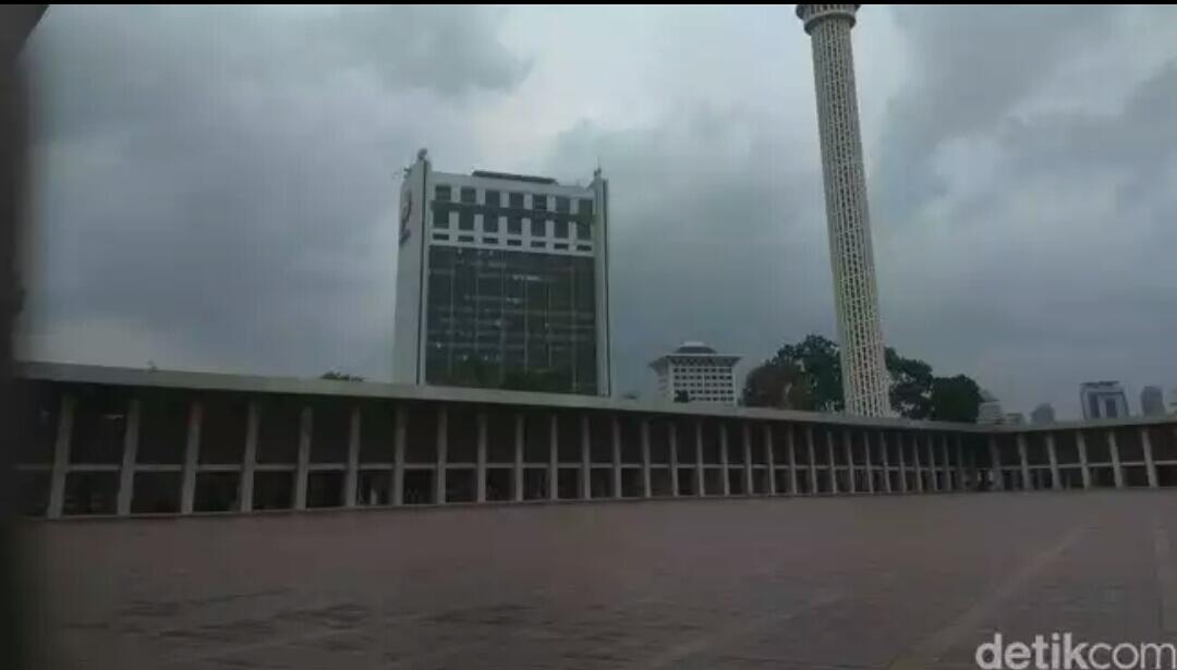 Begini Suasana Istiqlal Sehari Jelang Demo 4 November

