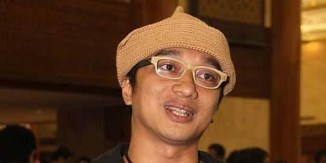 20 Penyanyi Indonesia ini punya nama asli unik dan lucu lho!