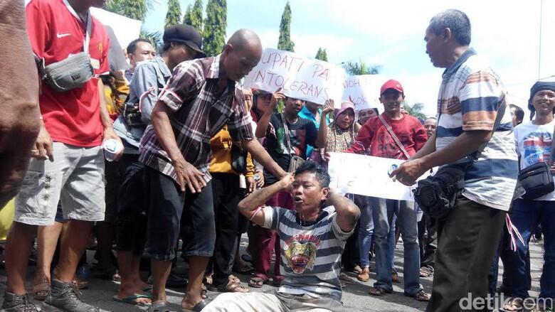 Relokasi PKL Ponorogo : Antara Kebutuhan dan Kebuntuan Berpikir