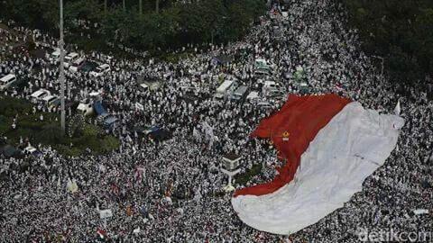 Kumpulan Foto dan Meme Aksi 4 November 2016