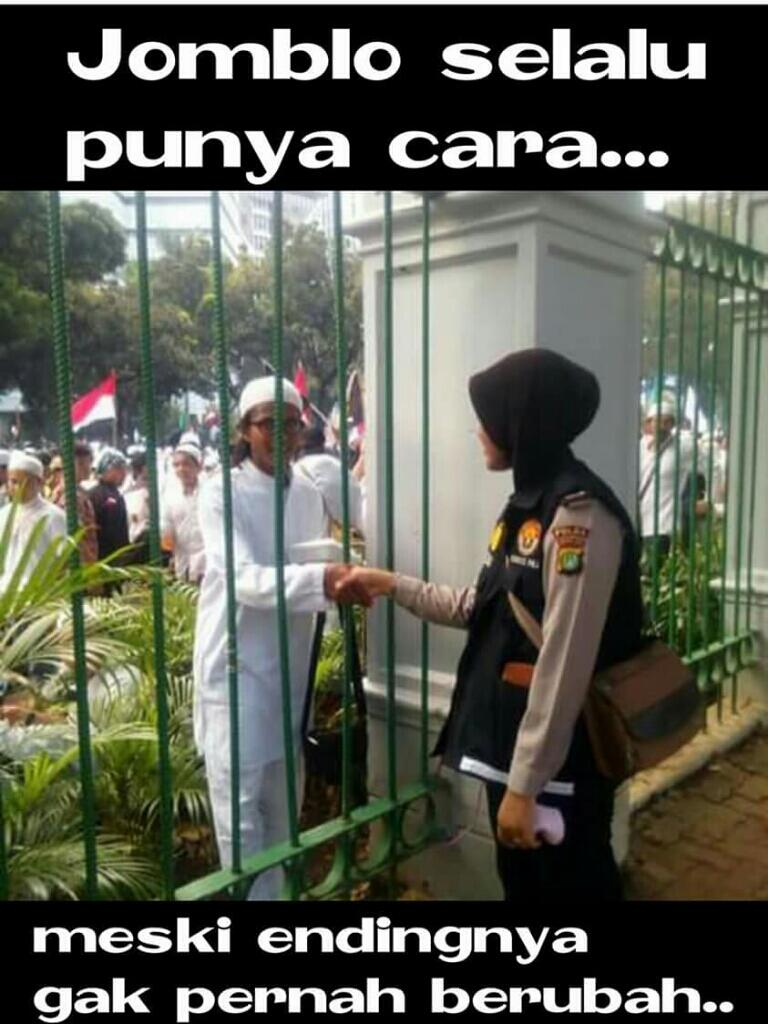 Kumpulan Foto Dan Meme Aksi 4 November 2016 KASKUS