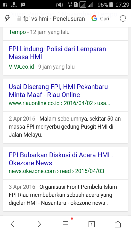 Ternyata konflik lama : FPI Lindungi Polisi dari Lemparan Massa HMI