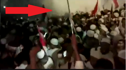 Video Bentrok di Sekitar Istana Negara, Satu Polisi Mengalami Pendarahan di Kepala