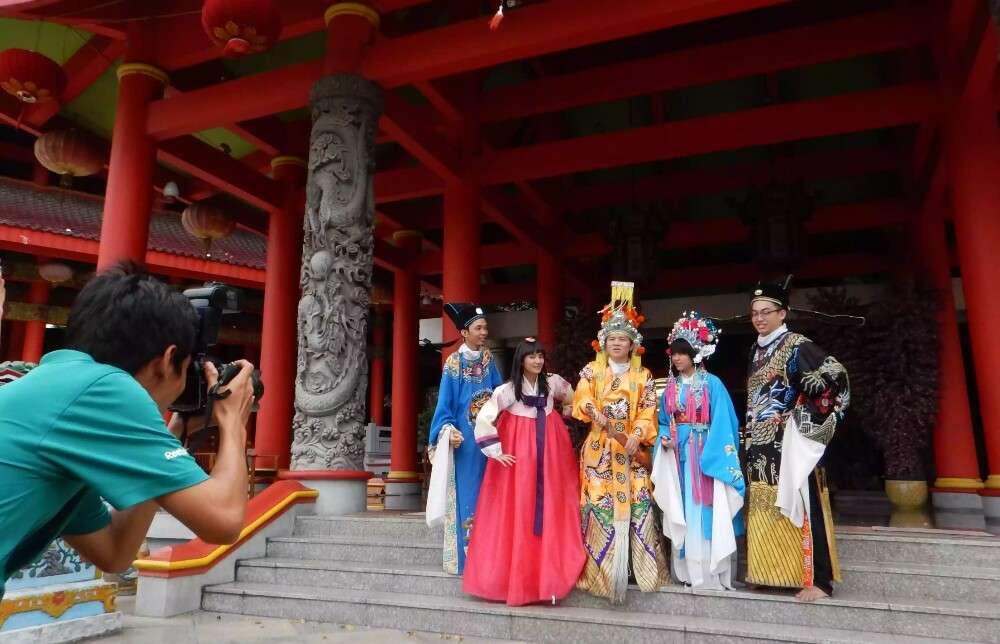 Wisata Kuil dan Klenteng Unik yang Ada di Indonesia, Kesini Aja Yuk!