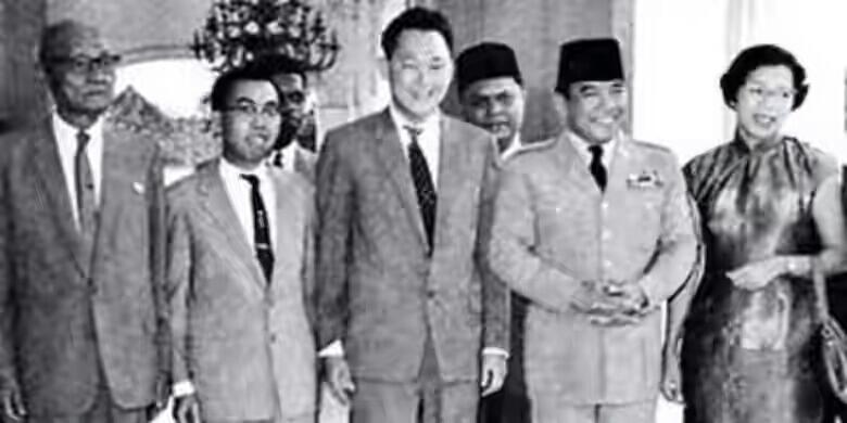 ternyata pendiri negara singapura adalah keturunan indonesia