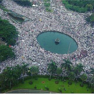 Suasana demo Bela Islam yg Luar biasa