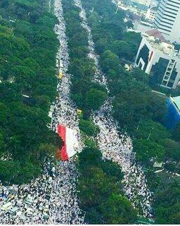 Suasana demo Bela Islam yg Luar biasa