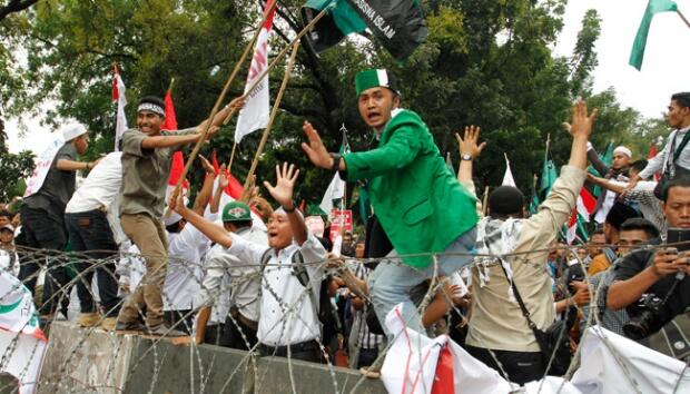 Jokowi: Saya Minta Pemeriksaan Ahok Terbuka Agar Tak Ada Prasangka