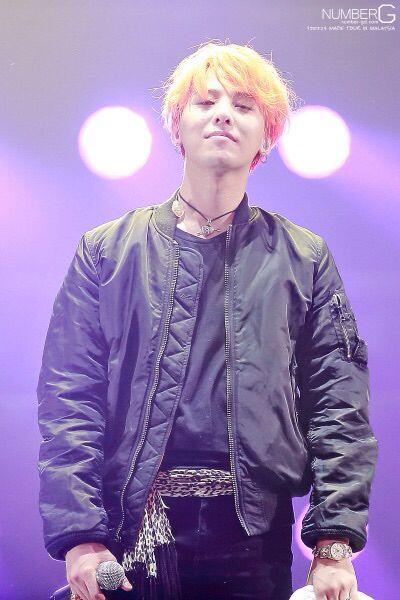 Daftar Lengkap Jacket Bomber Pak Jokowi yang Sama dengan Artis Korea