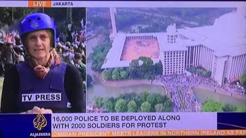 Kumpulan Foto dan Meme Aksi 4 November 2016