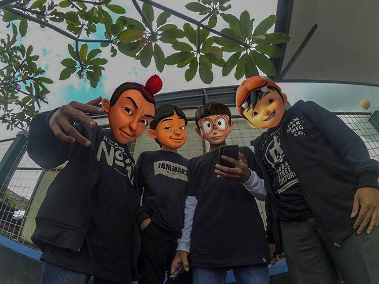 Selfie Muka Kartun Yang Lagi Ngetren Banget Nih