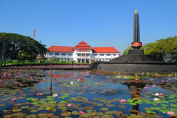 Keren! Sekolah di Malang ini Punya Taman 3 Dimensi