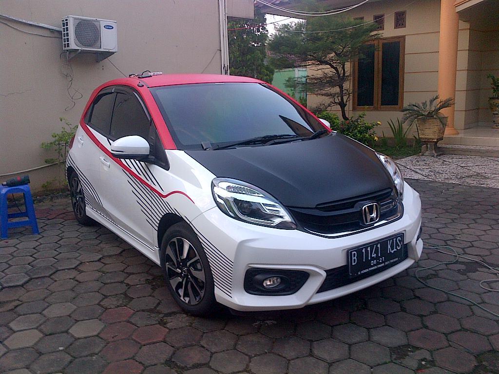 Gambar Cutting Sticker Mobil Brio Duniaotto