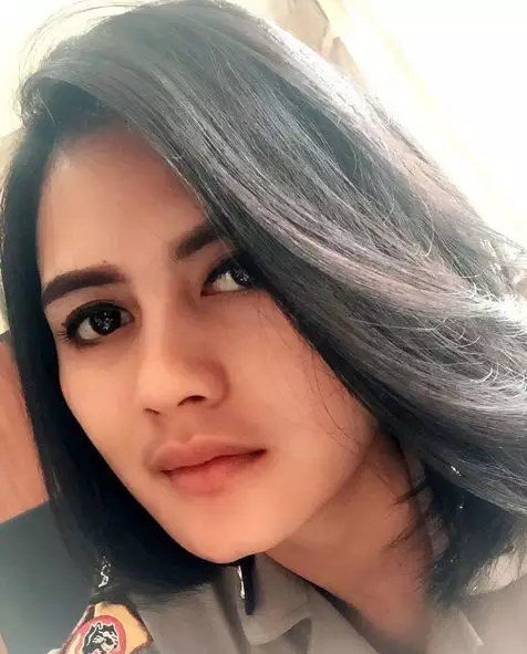 Ismi Aisyah, polwan cantik bikin kamu pengen dipenjara di hatinya, aw!
