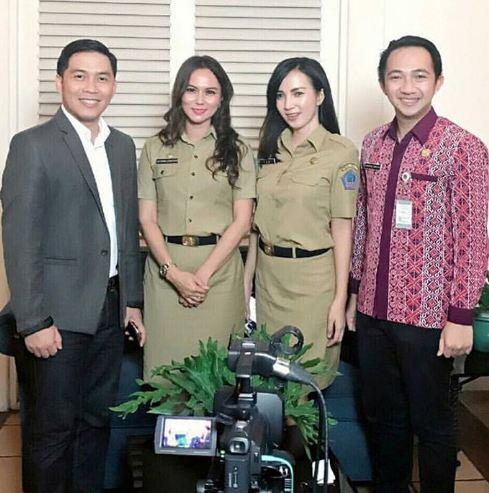 Victorine Lengkong, PNS asal Manado yang cantiknya mirip Venna Melinda