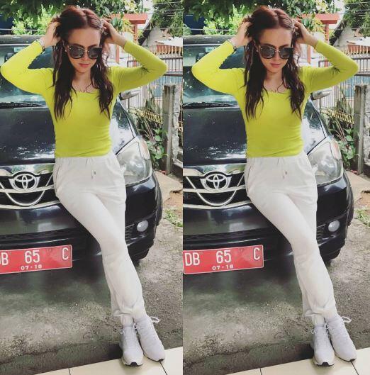 Victorine Lengkong, PNS asal Manado yang cantiknya mirip Venna Melinda