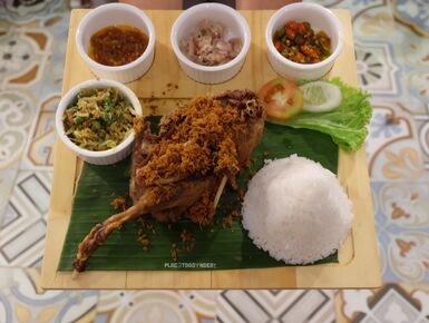 9 Bebek Goreng di Jakarta yang Jadi Favorit Banyak Orang