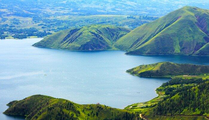 10 Danau Vulkanik Terindah, Toba Terbesar di Dunia