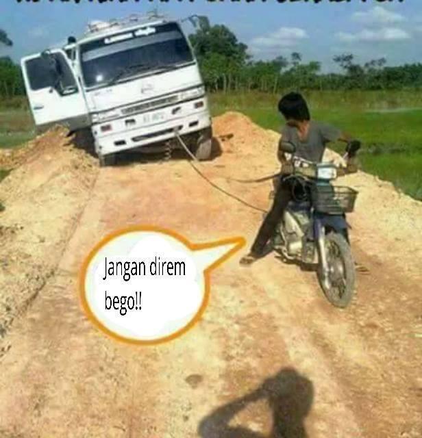 18 Kelakuan konyol orang-orang ini pasti buat agan gagal paham sekaligus ngakak 