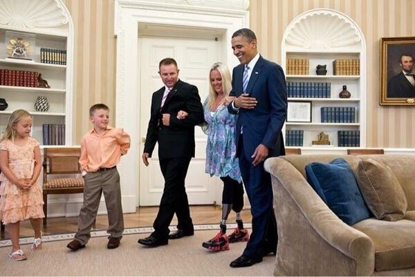 Kumpulan Foto2 OBAMA Yang Lucu Dan Iseng