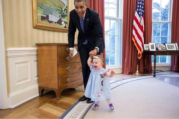 Kumpulan Foto2 OBAMA Yang Lucu Dan Iseng