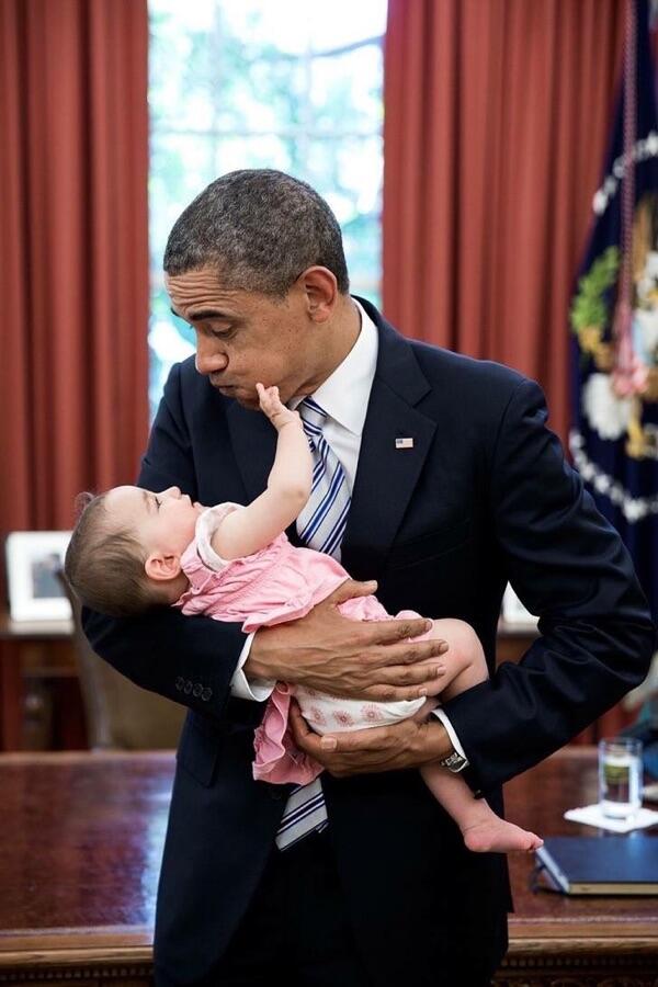 Kumpulan Foto2 OBAMA Yang Lucu Dan Iseng