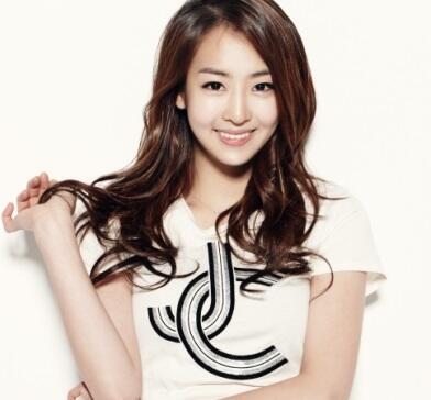 10 Cewek Personil Girlband Korea Tercantik - Menurut Ane