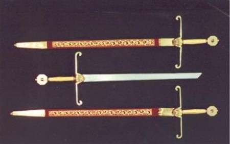 7 Senjata Legendaris Yang Punya Kekuatan Mistis Di Dunia