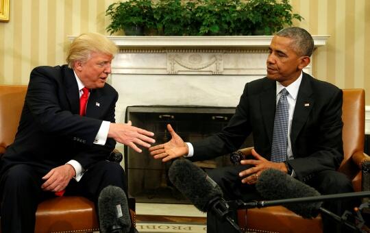 Trump meets Obama in White House to prepare for transition