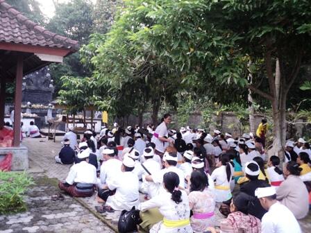 Gunung Raung Bangkit Kembali Pura Natar Sari dan Situs Gumuk Payung