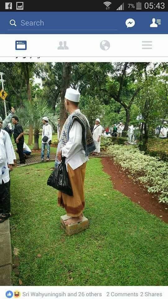 Kumpulan Foto dan Meme Aksi 4 November 2016