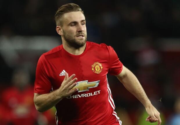 Adam Lallana Bela Luke Shaw Dari Kritik Jose Mourinho