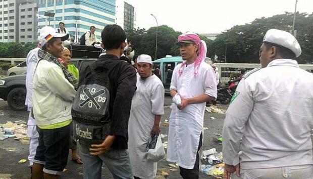 Sekelompok Orang Tolak Ahok, Warga Ciracas: Mereka Bukan dari Sini