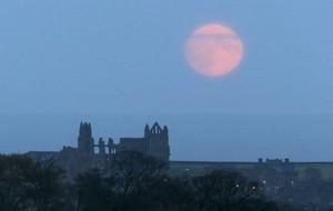 Penampakan Supermoon dari Berbagai belahan Dunia