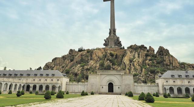 5 Tempat ini Dicintai Wisatawan, Tapi Dibenci Penduduk Setempat