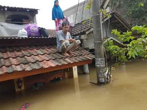 Ribuan Rumah di Tangerang dan Karawang Terendam Banjir