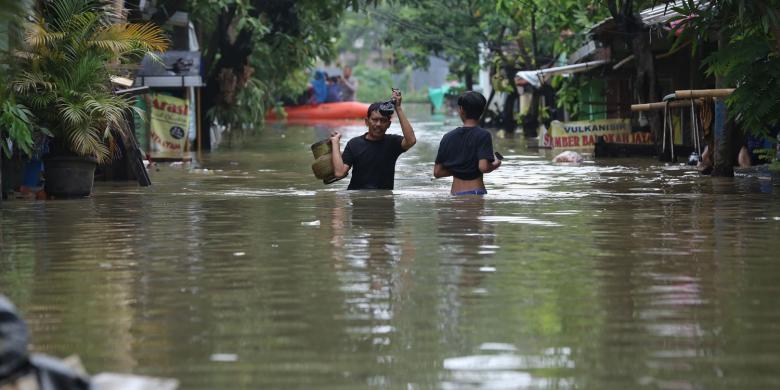 Ribuan Rumah di Tangerang dan Karawang Terendam Banjir