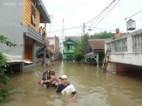 Ribuan Rumah di Tangerang dan Karawang Terendam Banjir