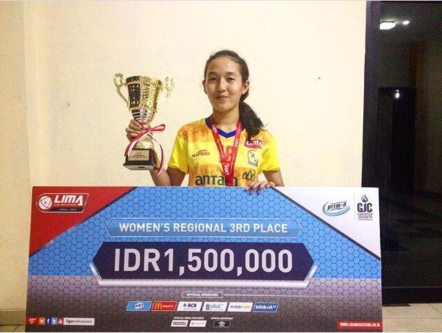 Galeri Wanita Cantik di LIMA Futsal Air Mineral Prim-A Greater Jakarta Conference