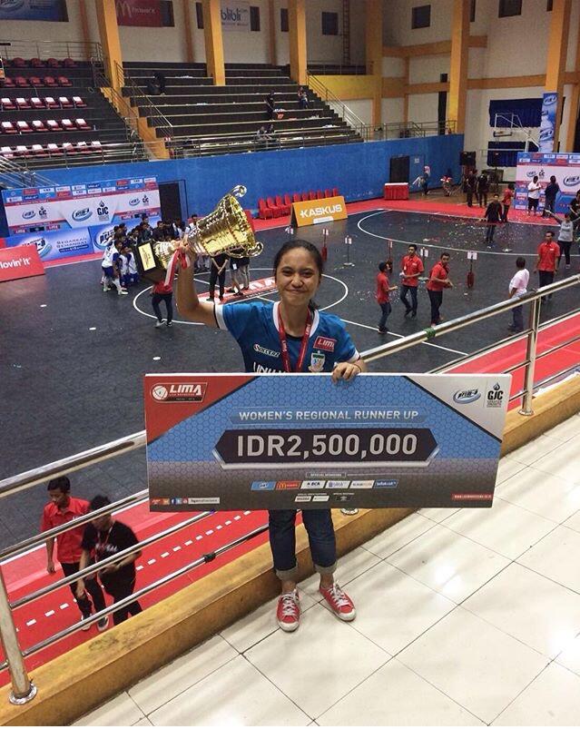 Galeri Wanita Cantik di LIMA Futsal Air Mineral Prim-A Greater Jakarta Conference