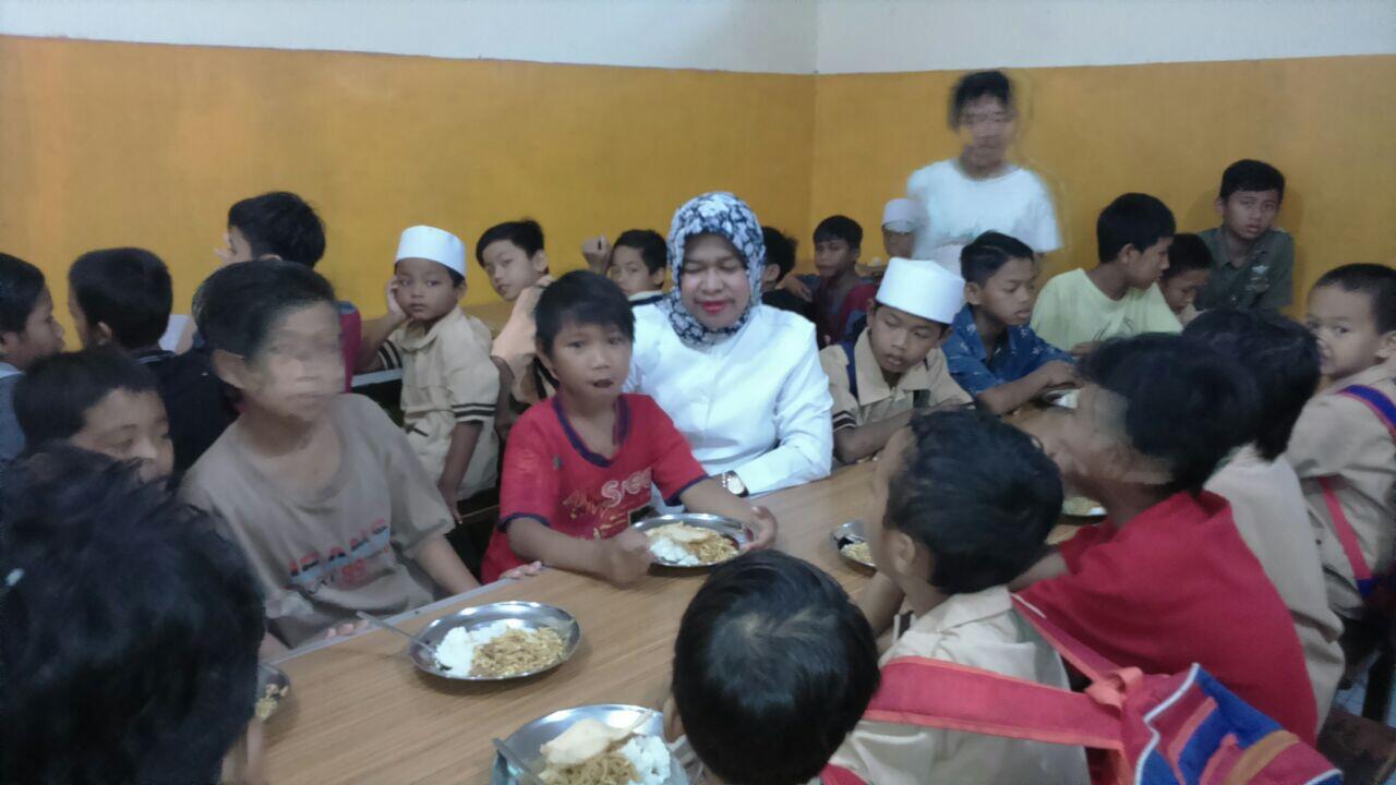 Postingan Facebook, Pemulung Cilik Sebatang Kara Akhirnya dirawat di Panti Anak