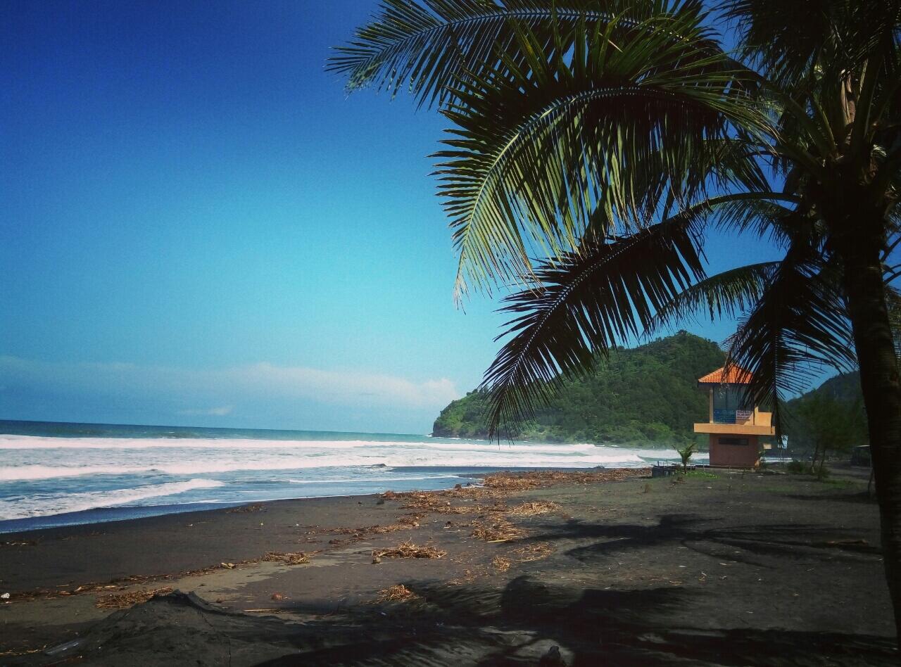 7 Pantai Di Kebumen yang Wajib Dikunjungi Saat Liburan