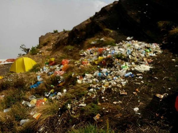 🌱 MENDAKI GUNUNG , ANTARA CINTA ALAM DAN TANGGUNGJAWAB🌱